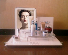 廣州亞克力展示架專業生產廠家——工藝與禮品的完美結合